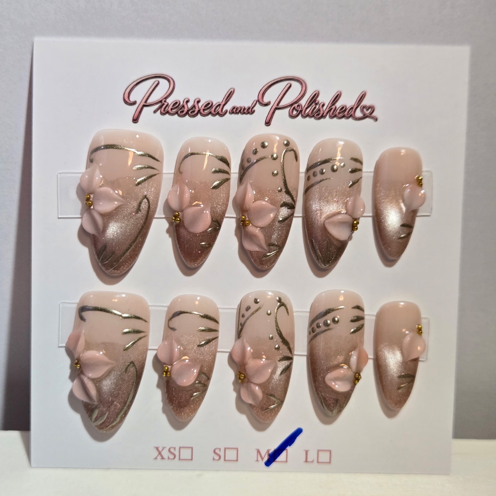 Blush Bloom press-on nail set