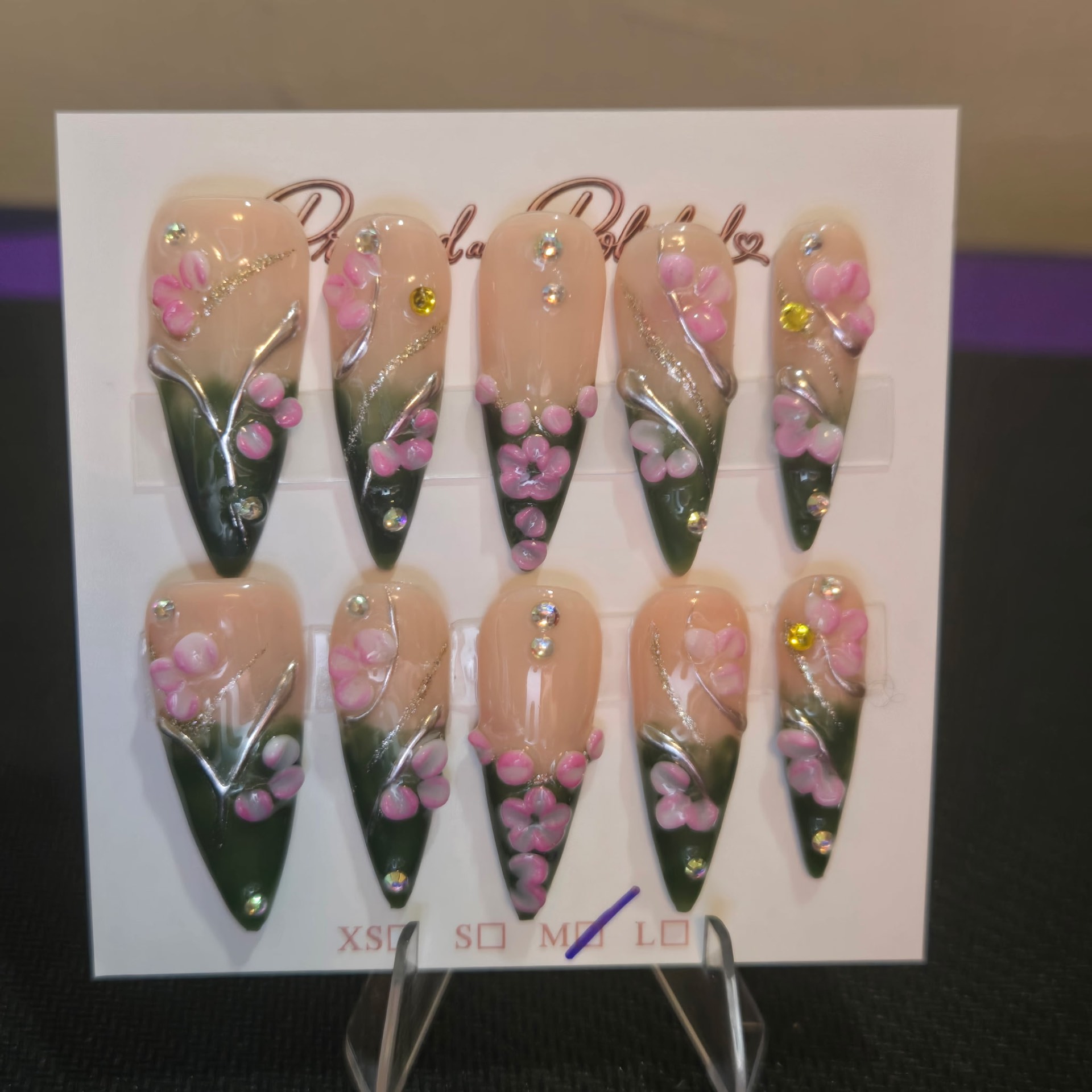 Emerald Blossom press-on nail set