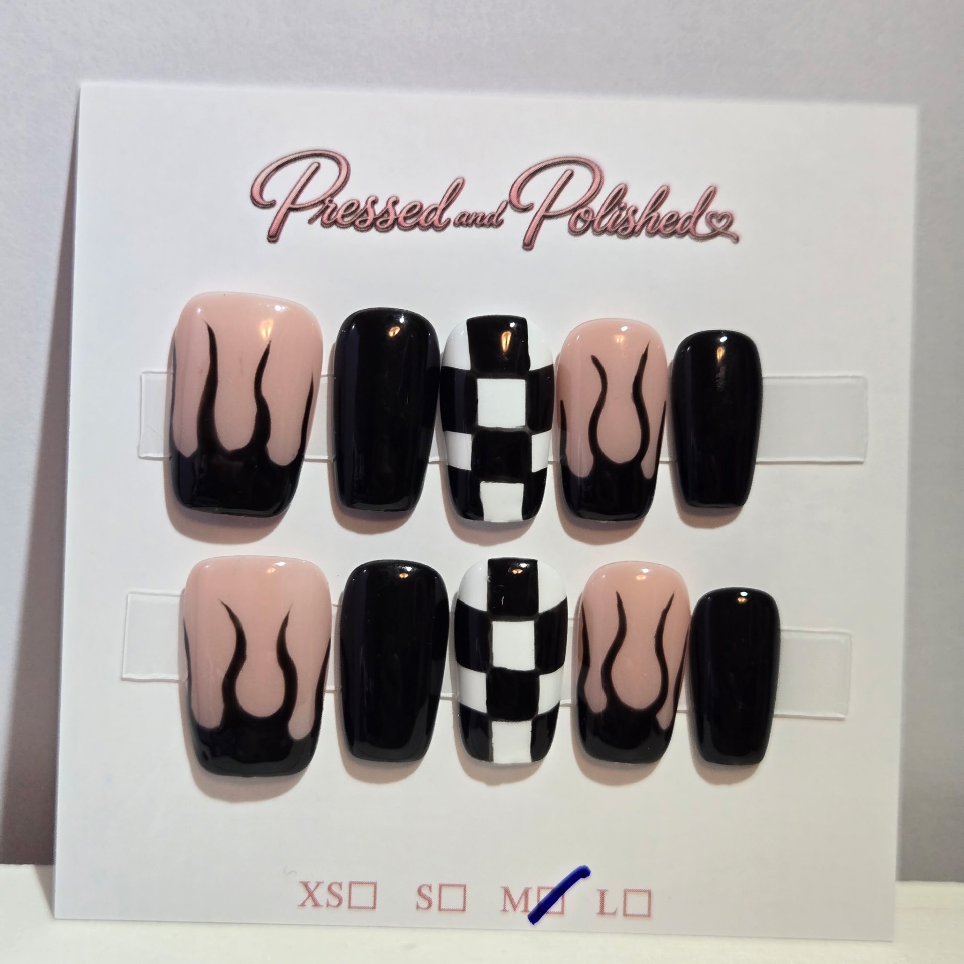 Checkered Flames press-on nail set